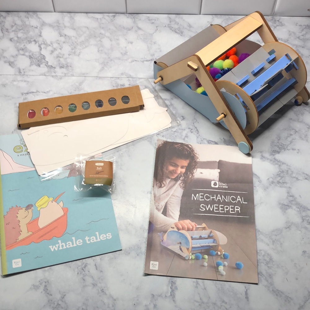 Kiwi Crate Mechanical Sweeper